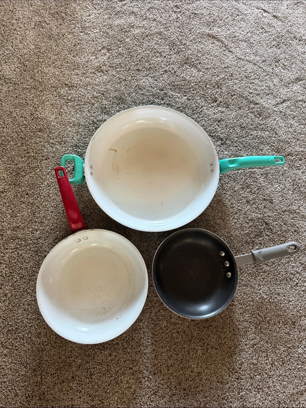 Ceramic-Coated Cookware Set with Colorful Handles - White Interiors Bundle